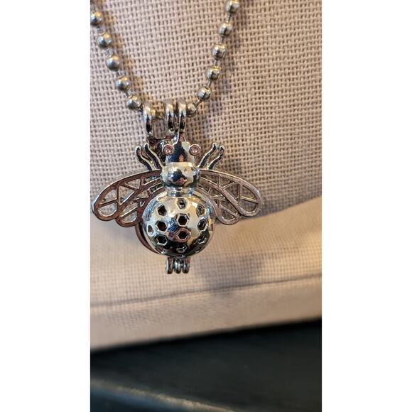 Wild Weed Organic Honey Bee Locket Essential Oil Bead Cage SS Chain Necklace NWT - Picture 2 of 8